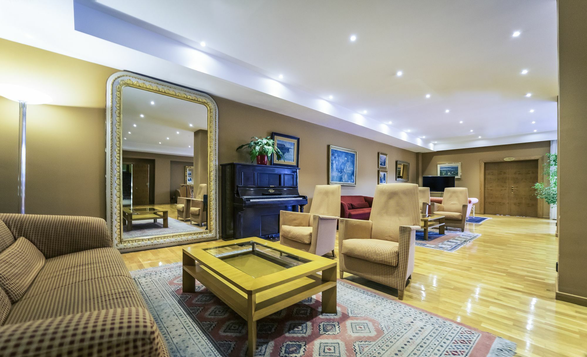 Mercure Carlton Rioja 로그로노 외부 사진